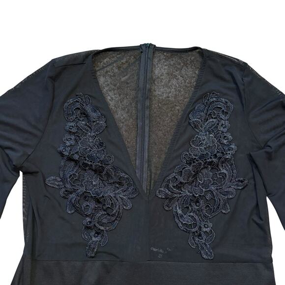 90s Charlotte Russe Black Sheer Deep V Lace Bodice Long Sleeve 2X (Modern Large) - Picture 2 of 5
